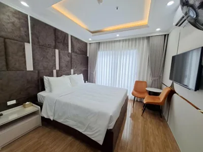 豪华大床房 — Lavie Hotel